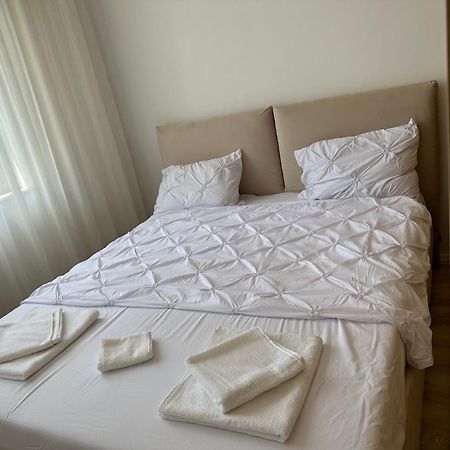 North Area Lake View Studio Bucureşti Eksteriør bilde