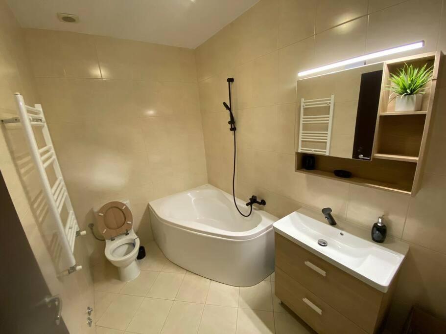 North Area Lake View Studio Bucureşti Eksteriør bilde